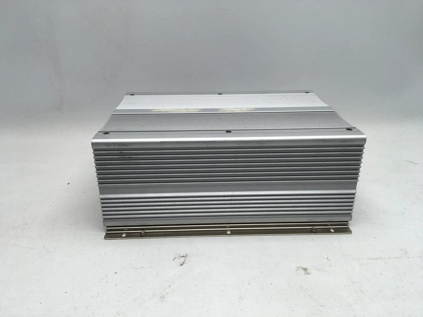 Nexcom NISE 3100P2 Fanless Industrial PC