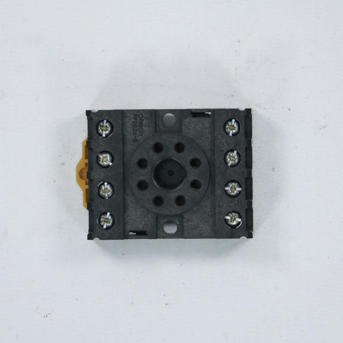 OMRON PF083A-E 8 RELAY SOCKET