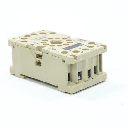 OMRON PF113A-D RELAY SOCKET