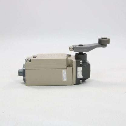 Omron D4-3E01N-GM Limit Switch