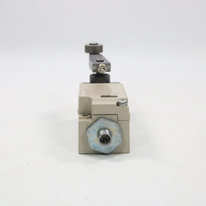 Omron D4-3E01N-GM Limit Switch