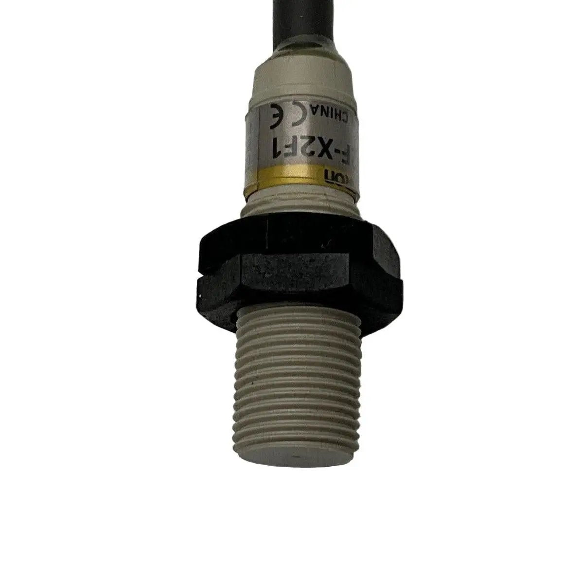 Omron E2F-X2F1 Proximity Switch