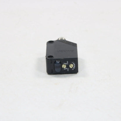Omron E3Z-D86 Photoelectric Sensor