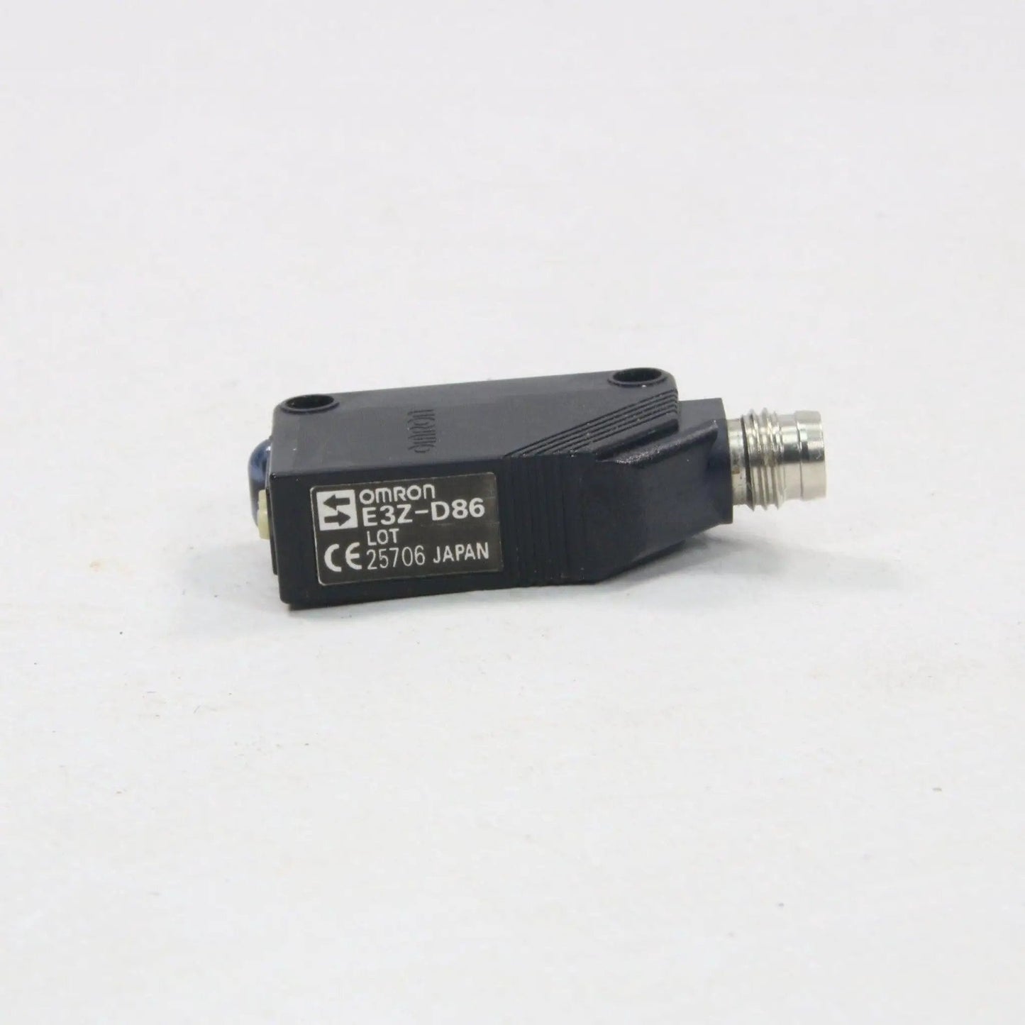 Omron E3Z-D86 Photoelectric Sensor