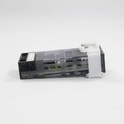 Omron E5GN Q1P Temperature Controller
