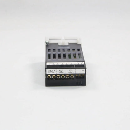 Omron E5GN Q1P Temperature Controller