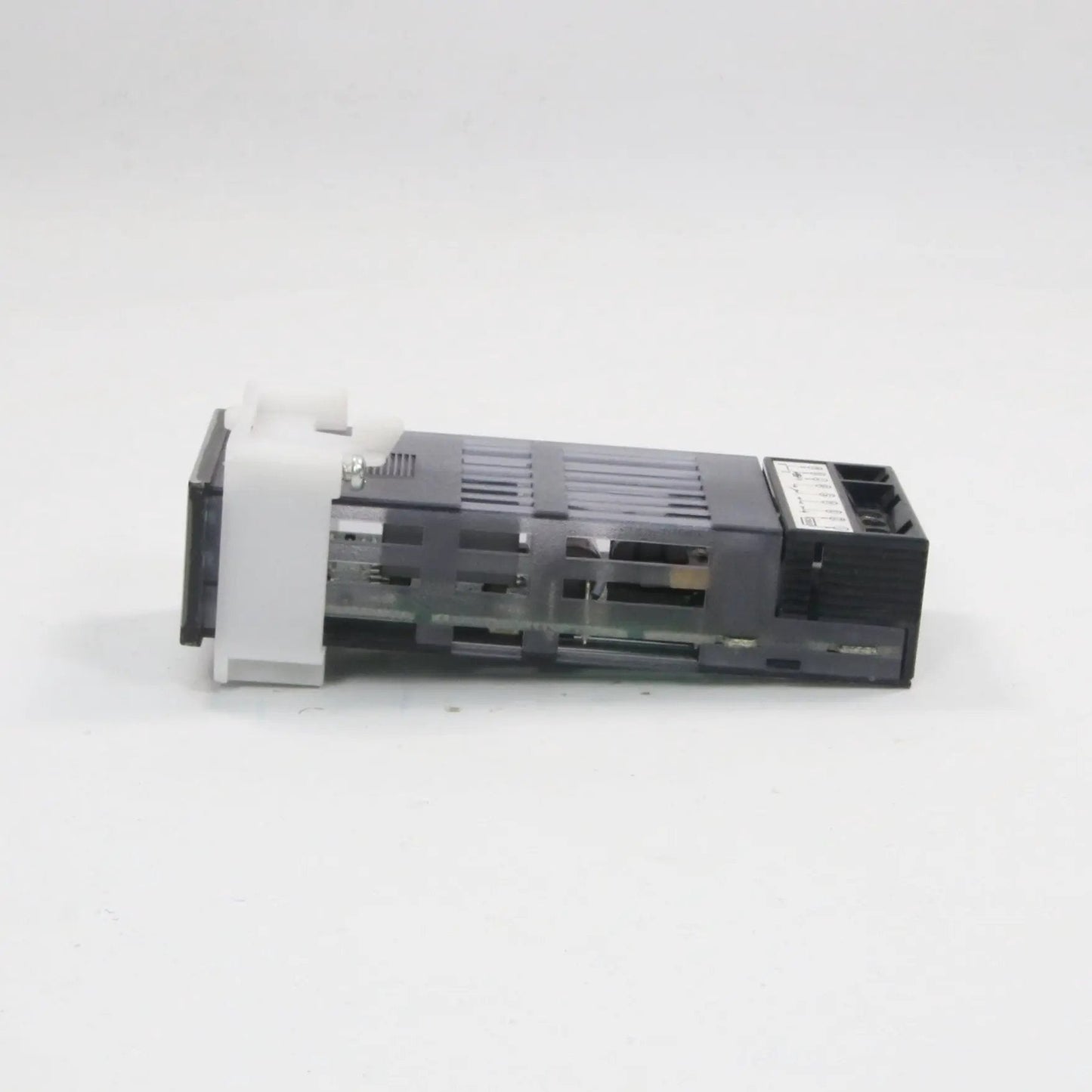 Omron E5GN Q1P Temperature Controller