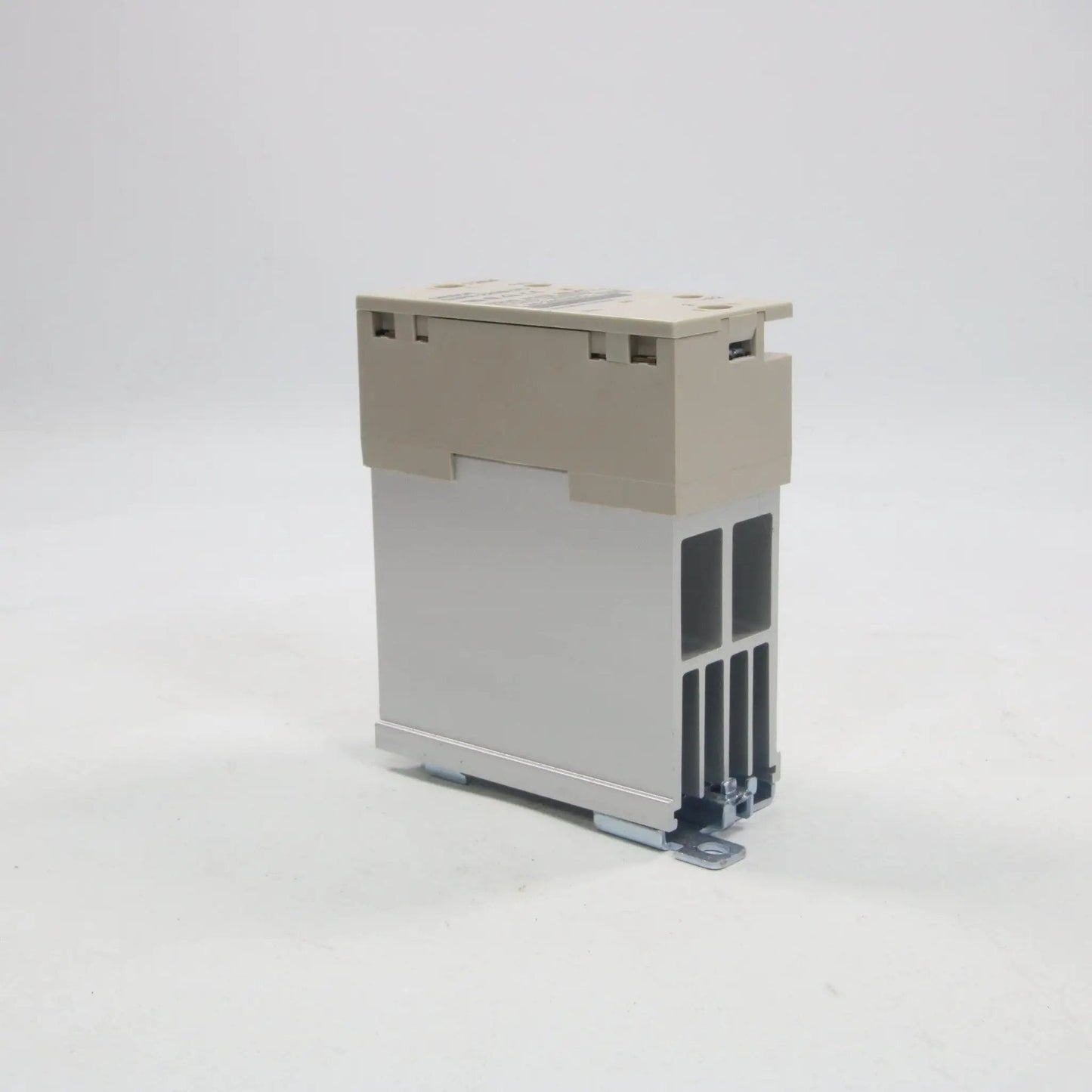 Omron G3PA-220B-VD Solid State Relay