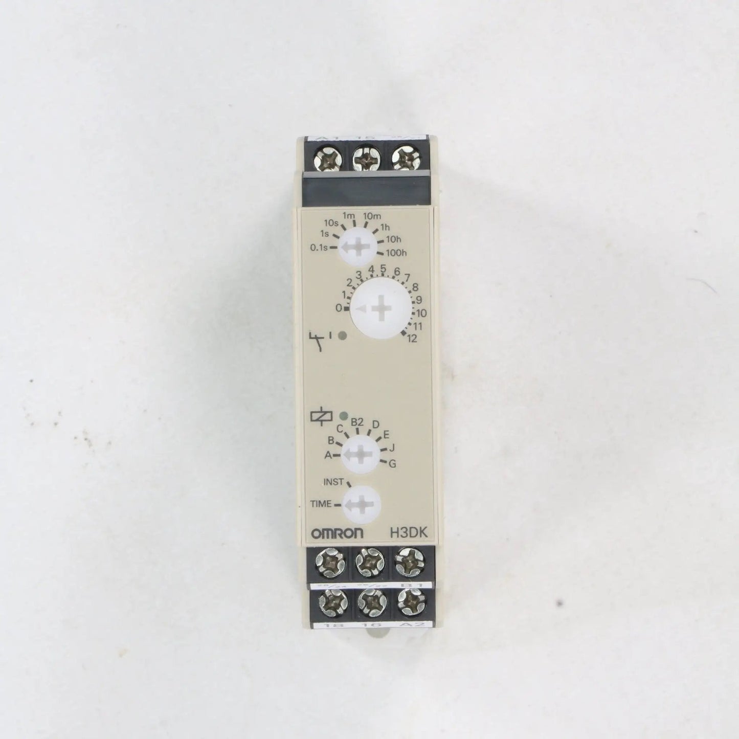 Omron H3DK-M2 Timer Relay