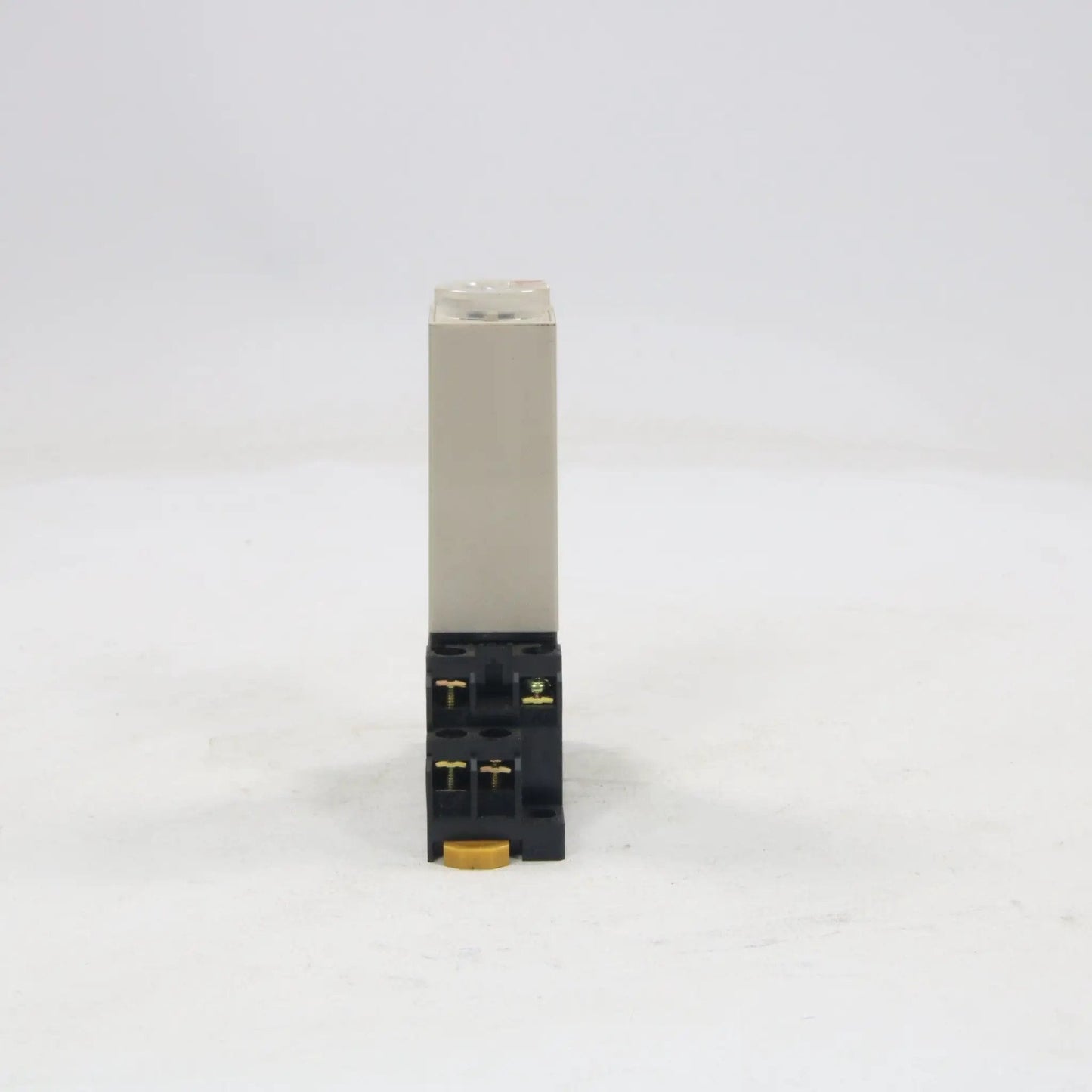 Omron H3YN-2 Timer Relay