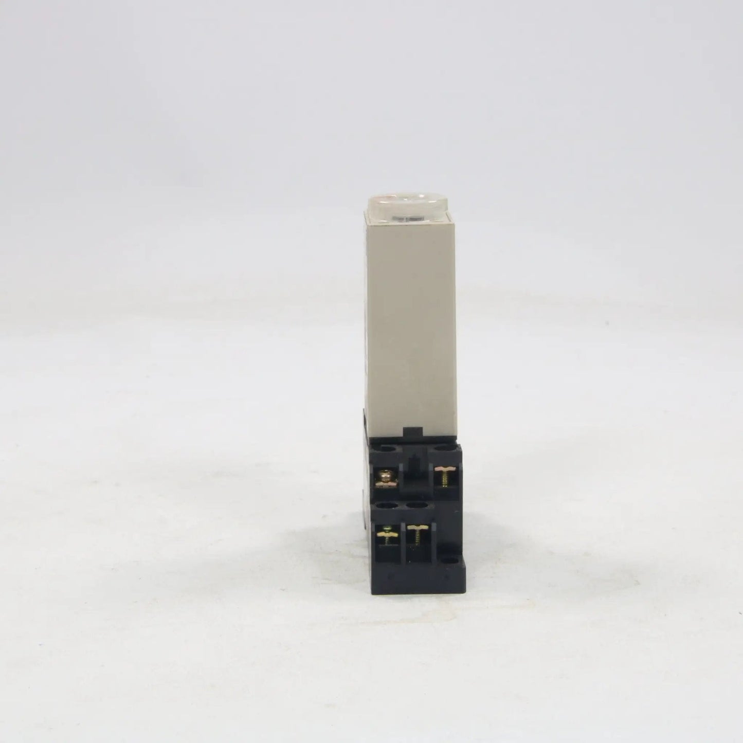 Omron H3YN-2 Timer Relay