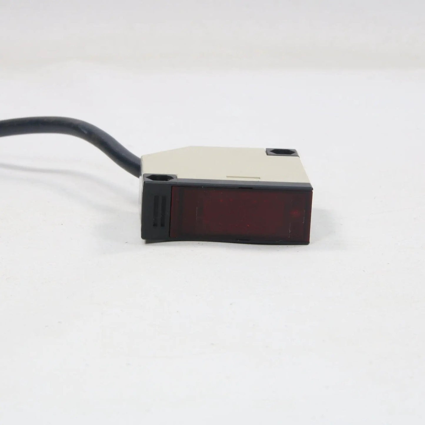 Omron Photoelectric Switch E3JK-R2M2