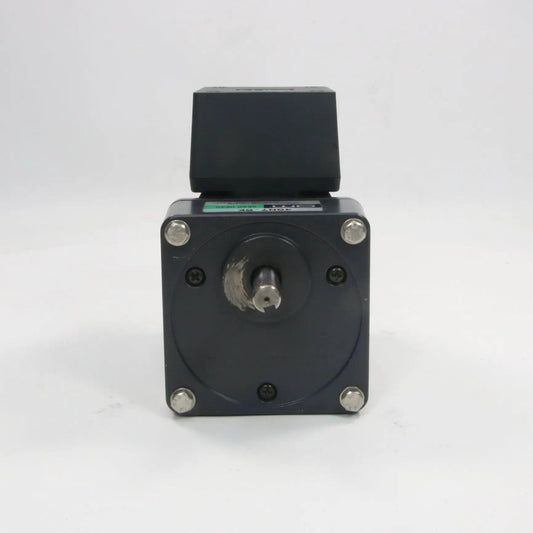 Oriental Motor 4IK25GN UT4 Induction Motor with 4GN7 5K Gear Head