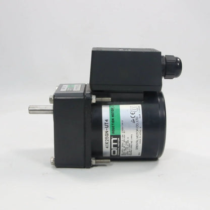Oriental Motor 4IK25GN UT4 Induction Motor with 4GN7 5K Gear Head