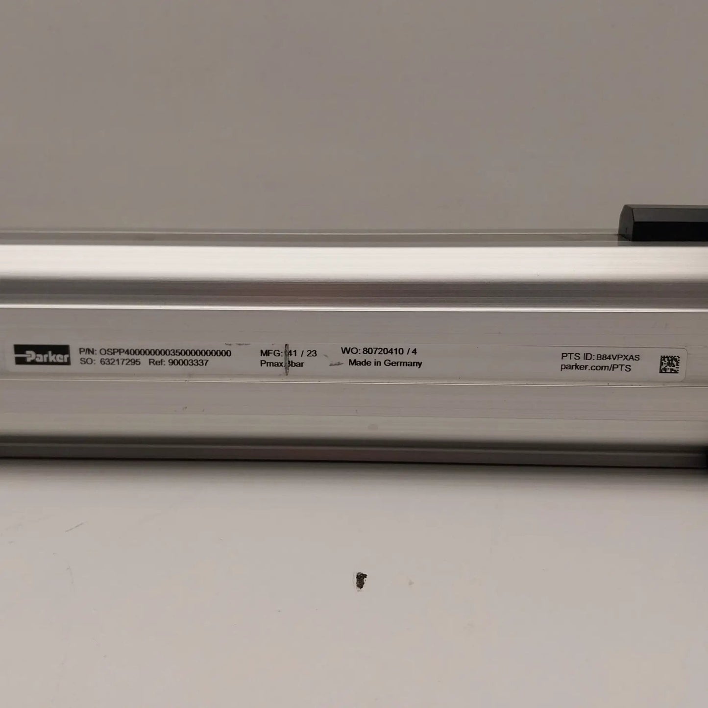 Parker OSP-P Rodless Pneumatic Actuator – Model OSPP400000000350000000000