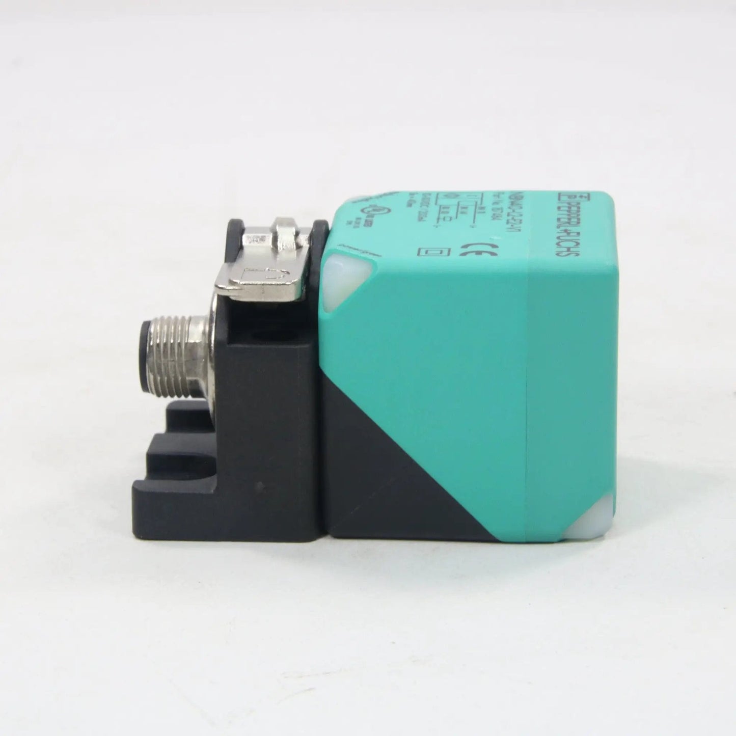 Pepperl + Fuchs NBN40-L2-E2-V1 Inductive Sensor - New