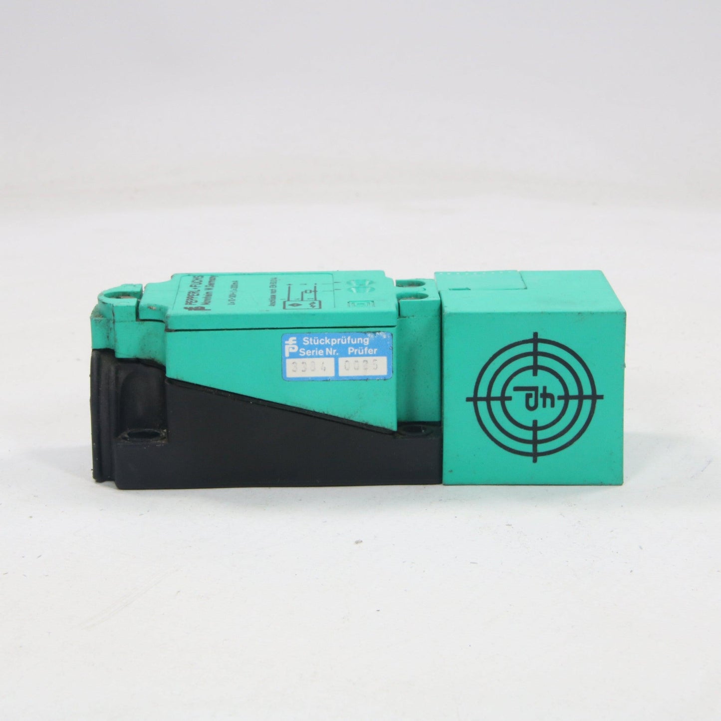 Pepperl & Fuchs U-10-30V-/J=200ma NJ30+ Inductive Sensor - Left Facing Contactor
