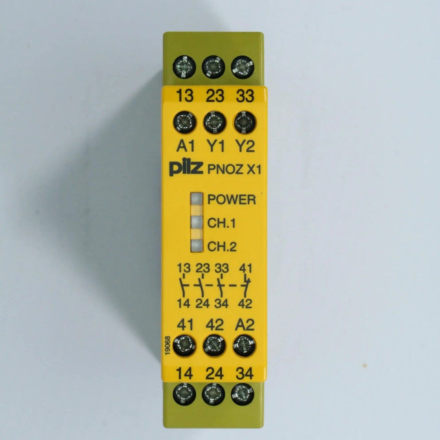 Pilz PNOZ X1 24VAC/DC 3n/o 1n/c 774300