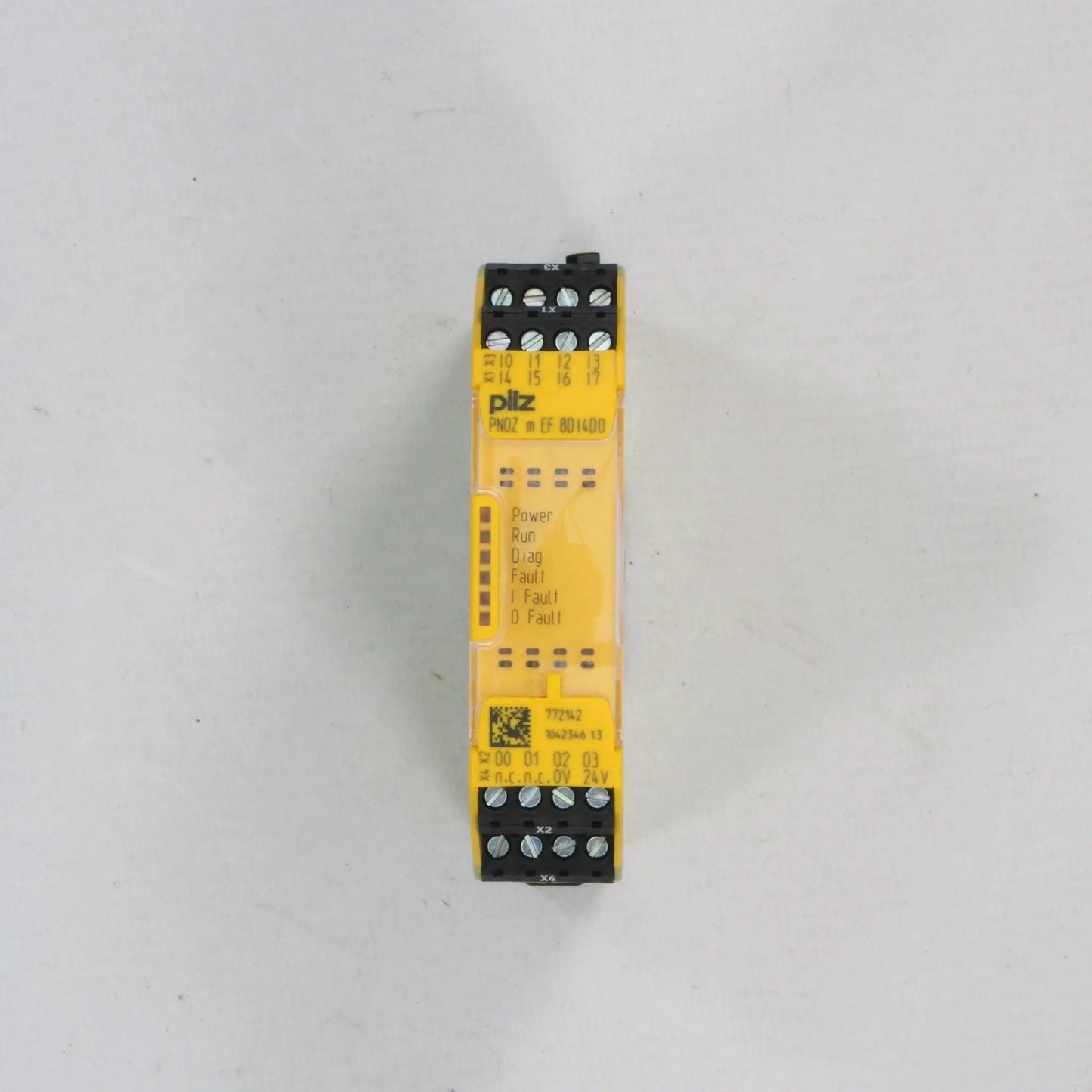 Pilz PNOZ m EF 8D14D0 Digital Input/Output Module