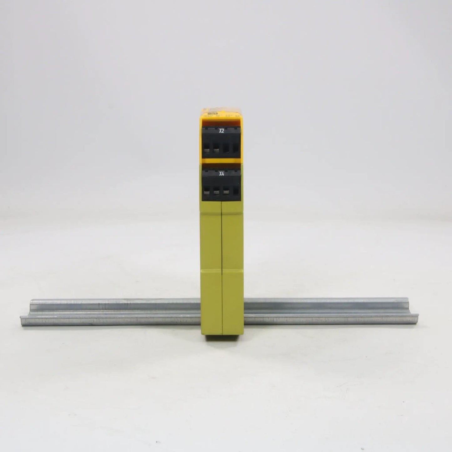 Pilz PNOZ s4 Safety Relay