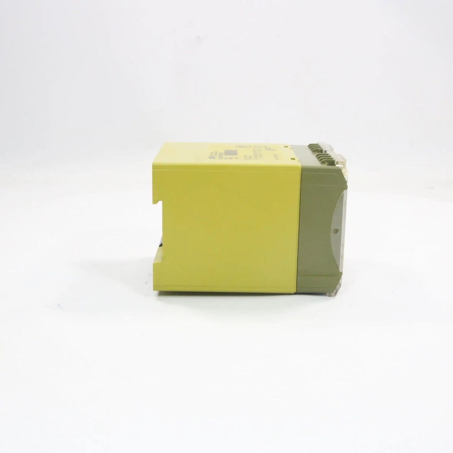 Pilz PNOZ s4 Safety Relay