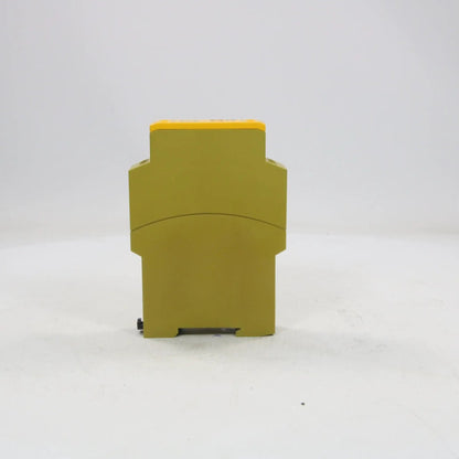Pilz PZE X4 774585 Safety Relay