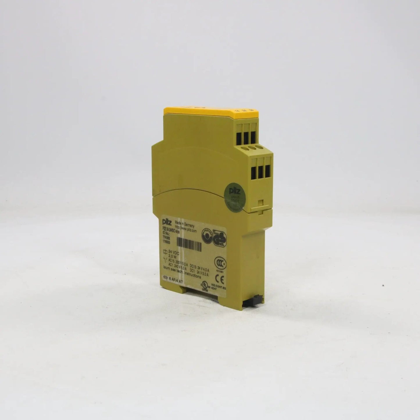 Pilz PZE X4 774585 Safety Relay