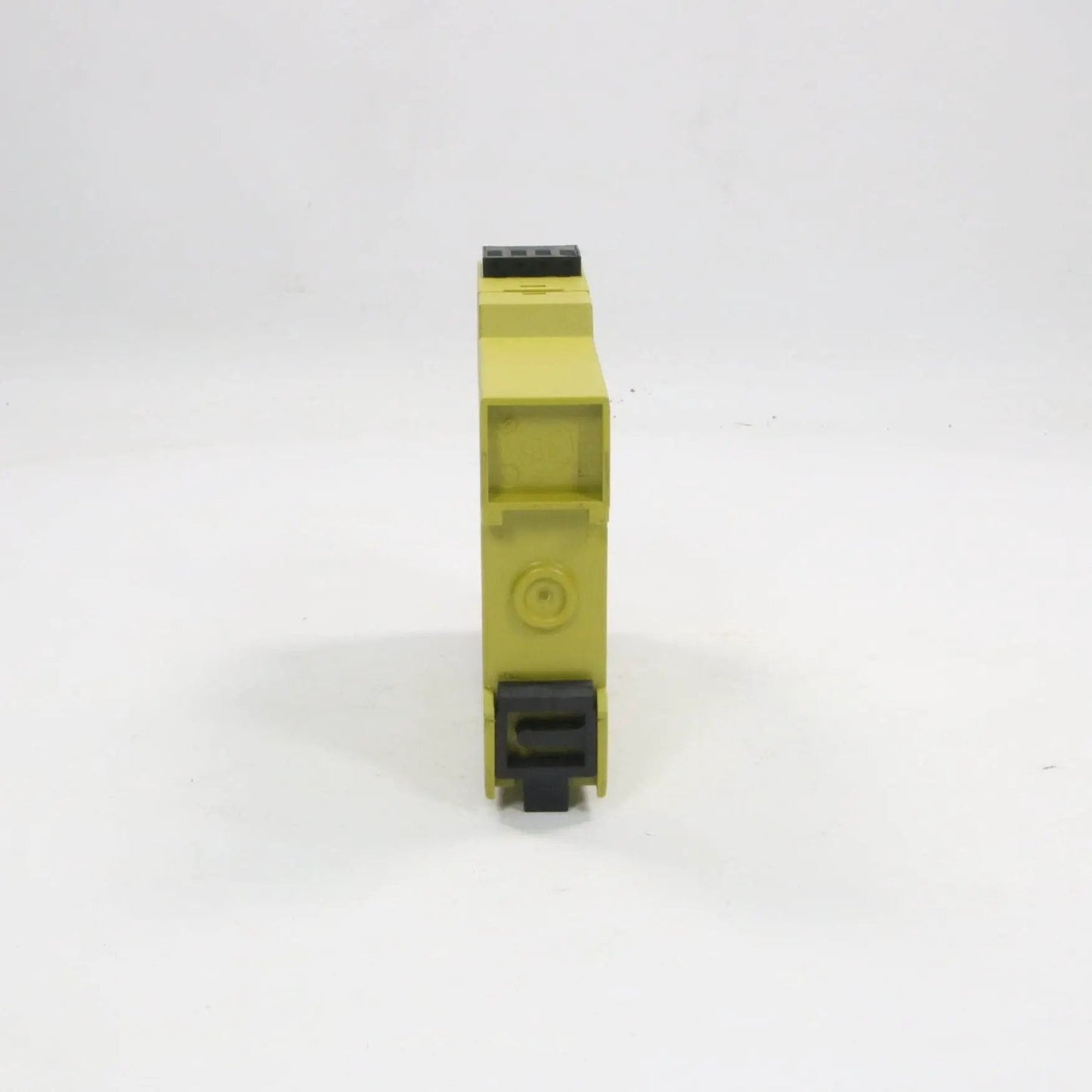 Pilz PZE X4P Safety Relay 777585
