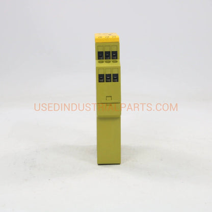 Pilz PZE X4V 774583 Safety Relay - New