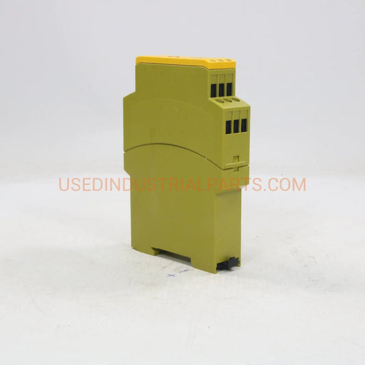 Pilz PZE X4V 774583 Safety Relay - New