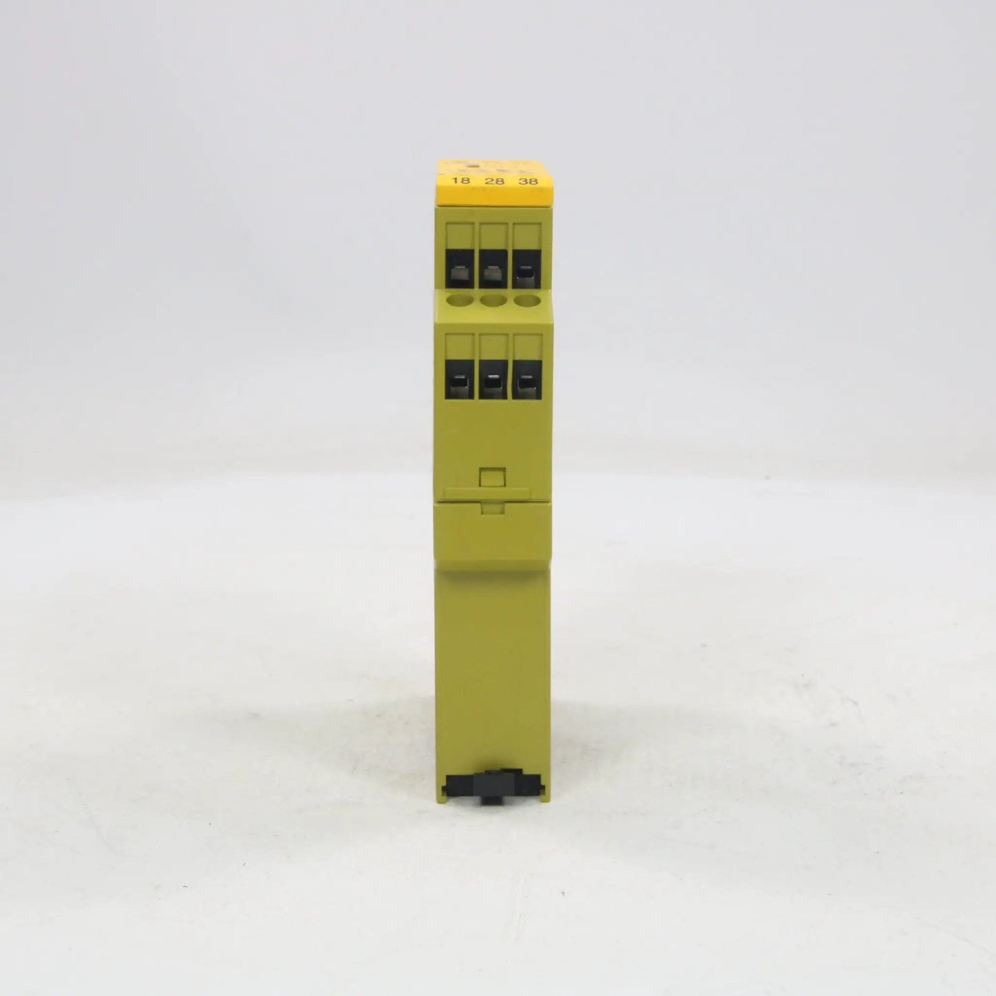 Pilz PZE X4V 774583 Safety Relay