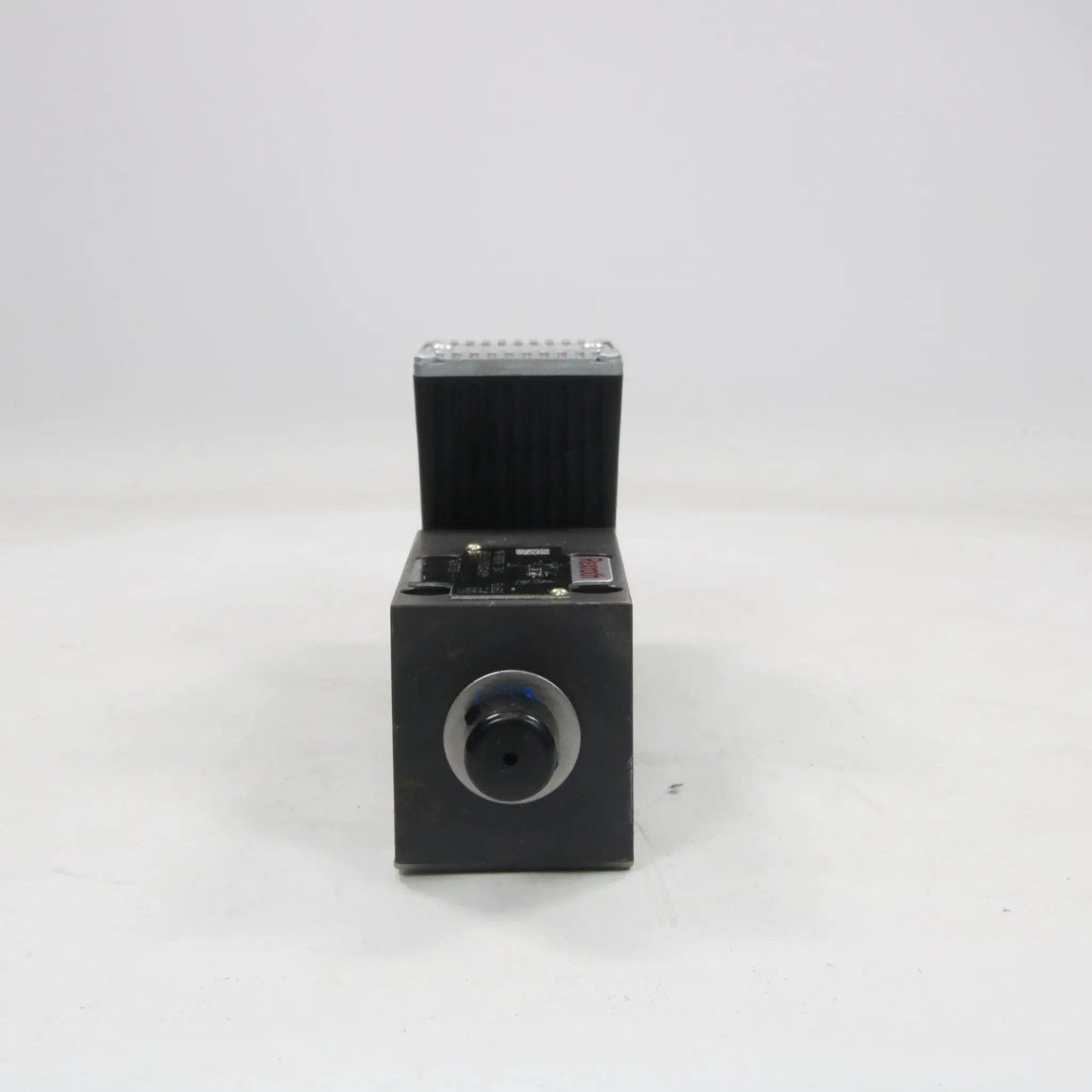 Rexroth Directional Valve MNR: R900972193