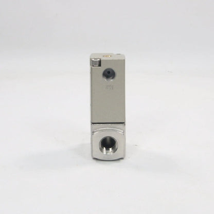 SMC VND104DS F8A L 2 Way Valve