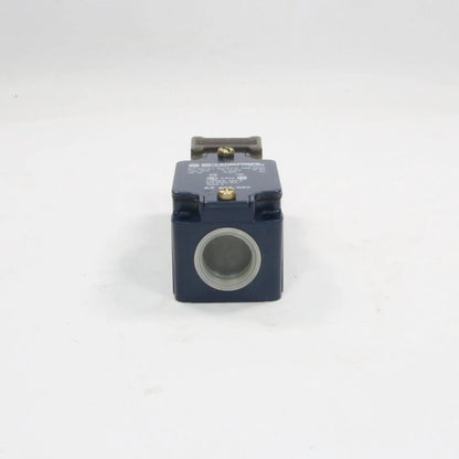 Schmersal AZ 335 02z Safety Switch