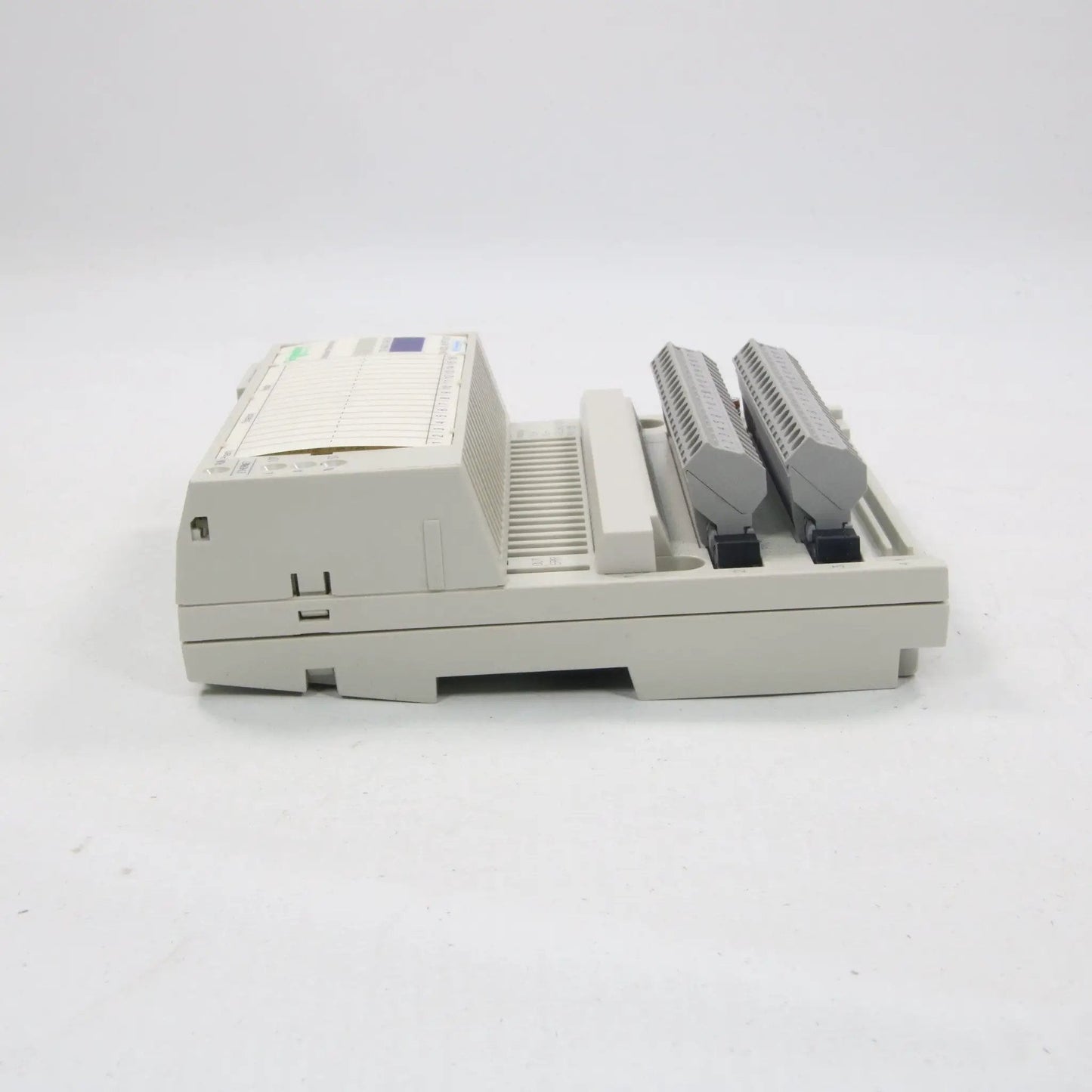 Schneider Electric Modicon Momentum 170ADO34000 Discrete Output Module