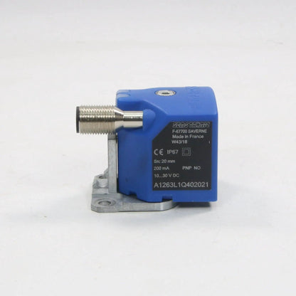 Senstronic A1263L1Q402021 Inductive Sensor