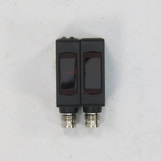 Sick WS WE100 P4339 Miniature Photoelectric Sensor Set