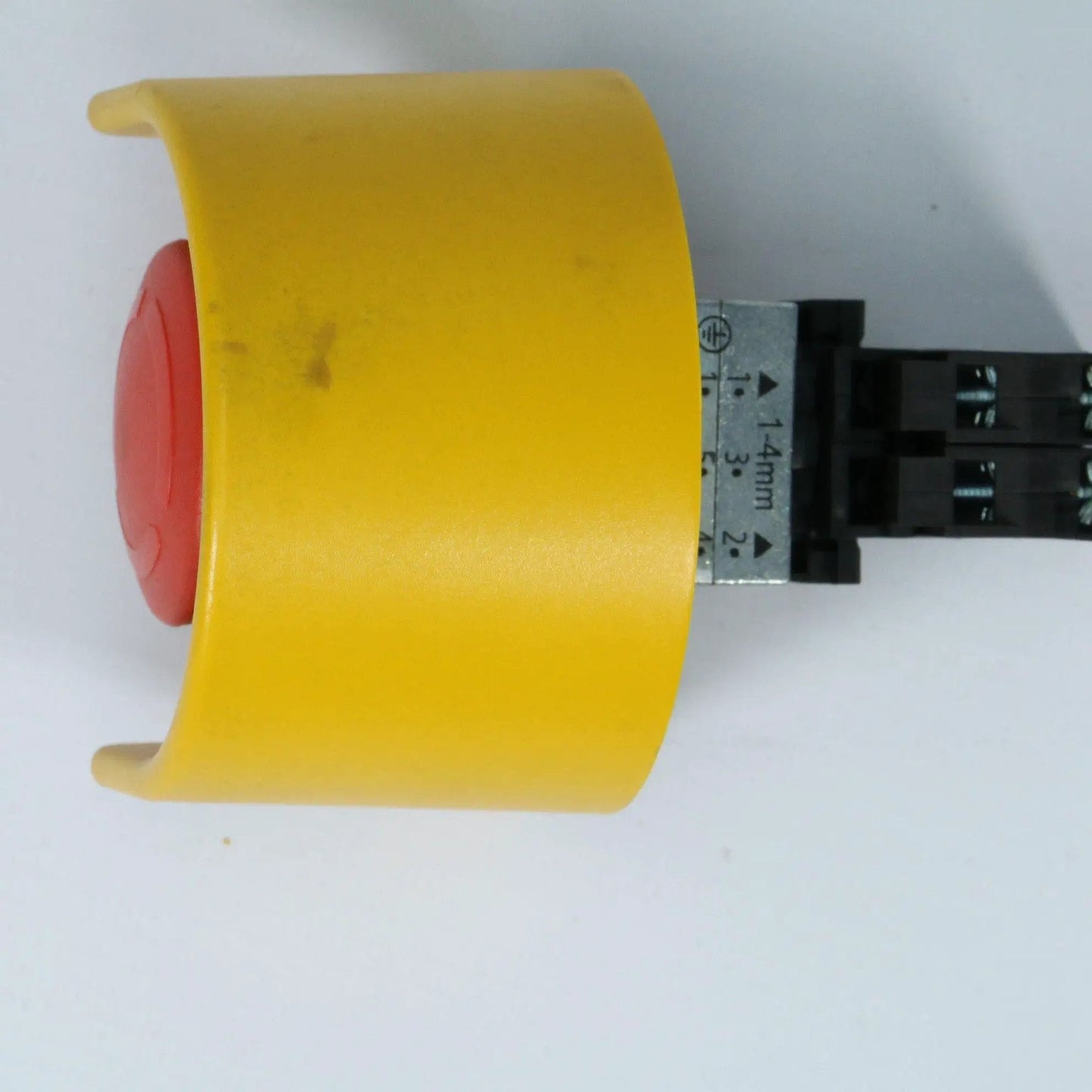 Siemens 3SB3400-0C 2xNC  2xNO EMERGENCY STOP