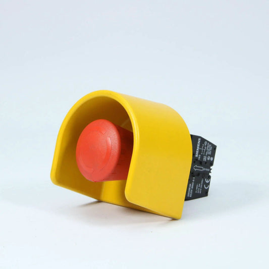 Siemens 3SB3400-0C 2xNC  2xNO EMERGENCY STOP