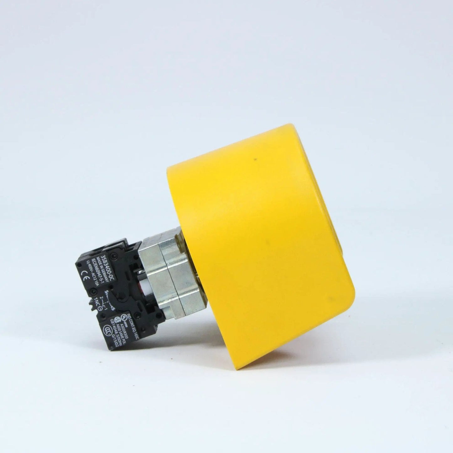 Siemens 3SB3400-0C 2xNC  EMERGENCY STOP