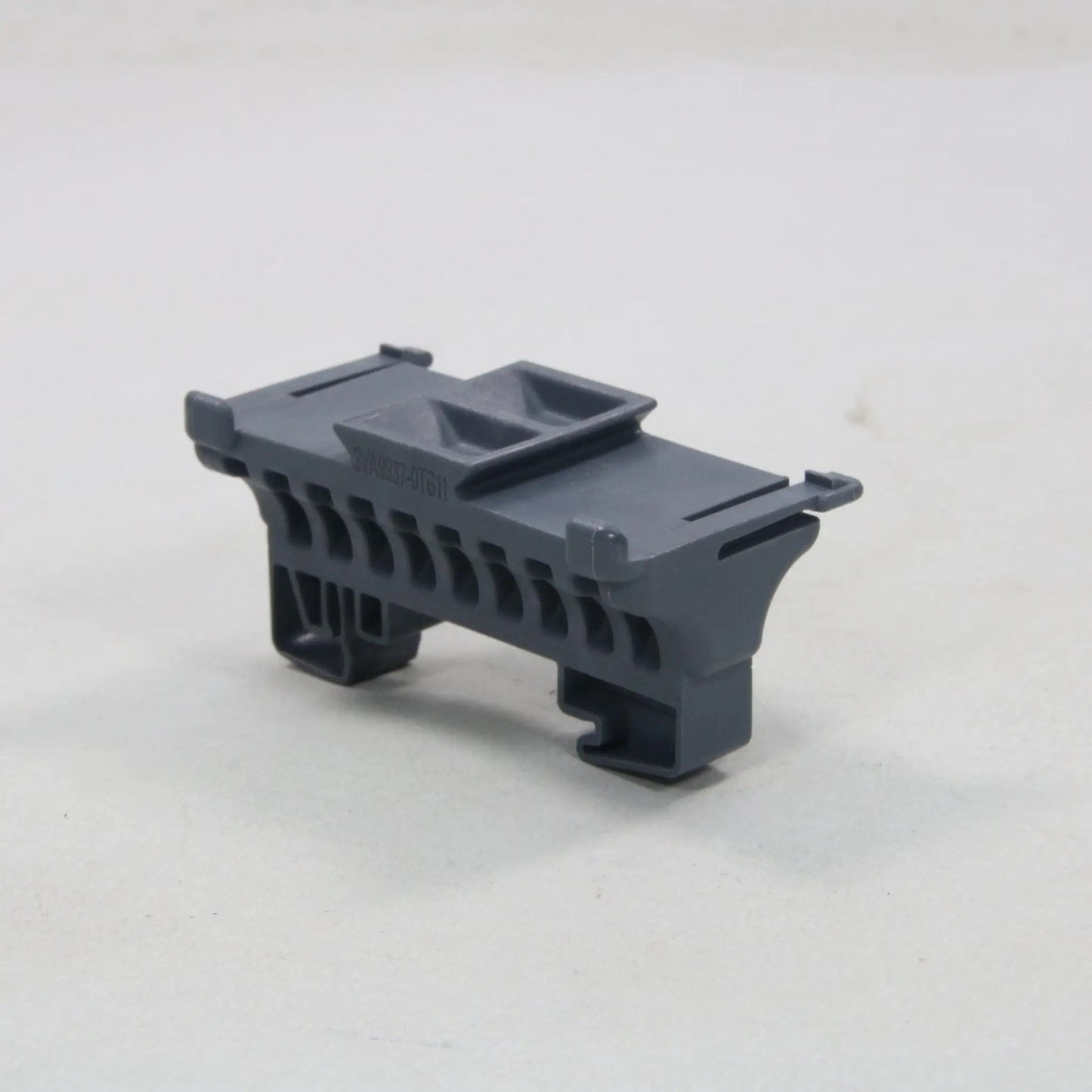 Siemens 3VA9987-0TG11 T-Connector DIN Rail Adapter