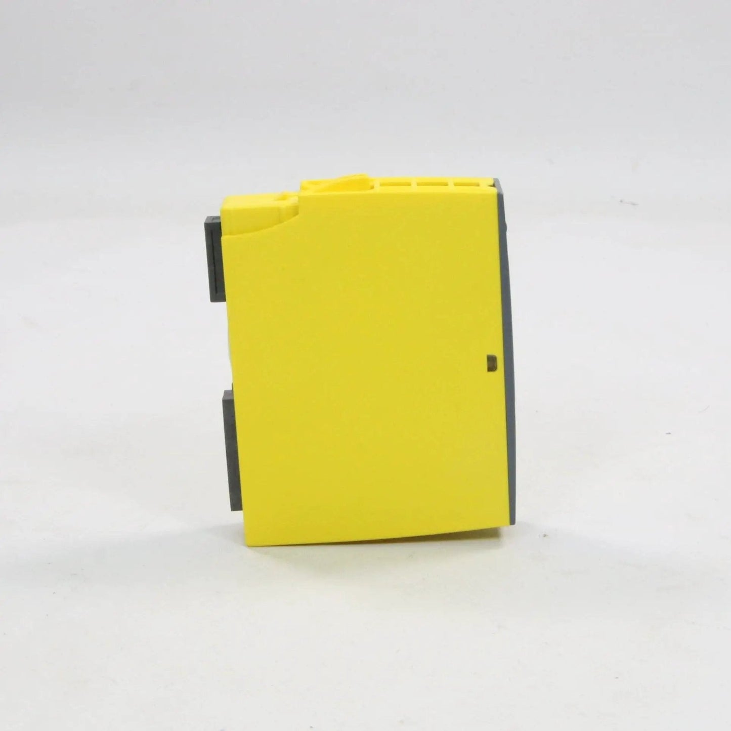 Siemens 6ES7 136 6DB00 0CA0 Digital Output Module