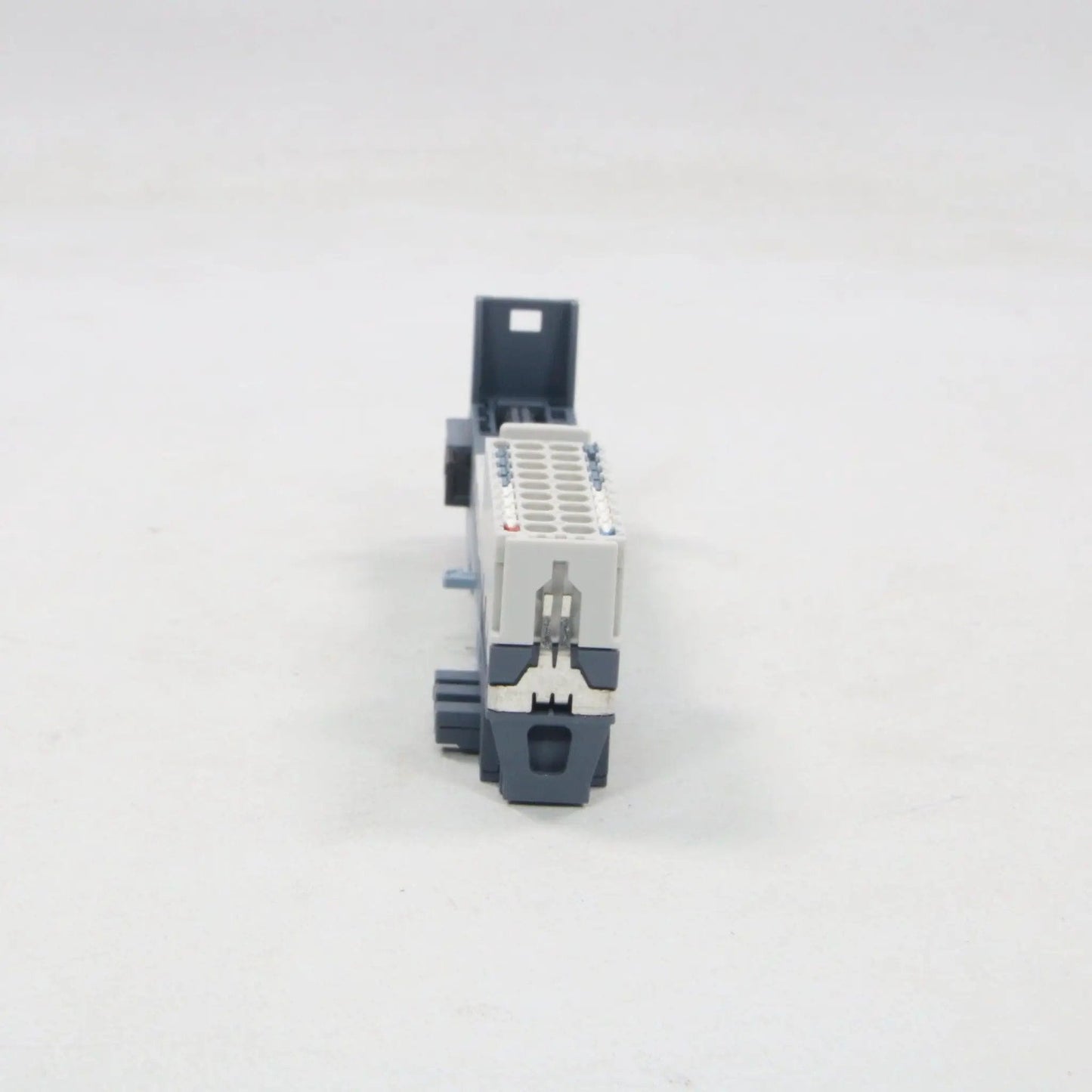 Siemens 6ES7 193 6BP00 0DA0 Base Unit