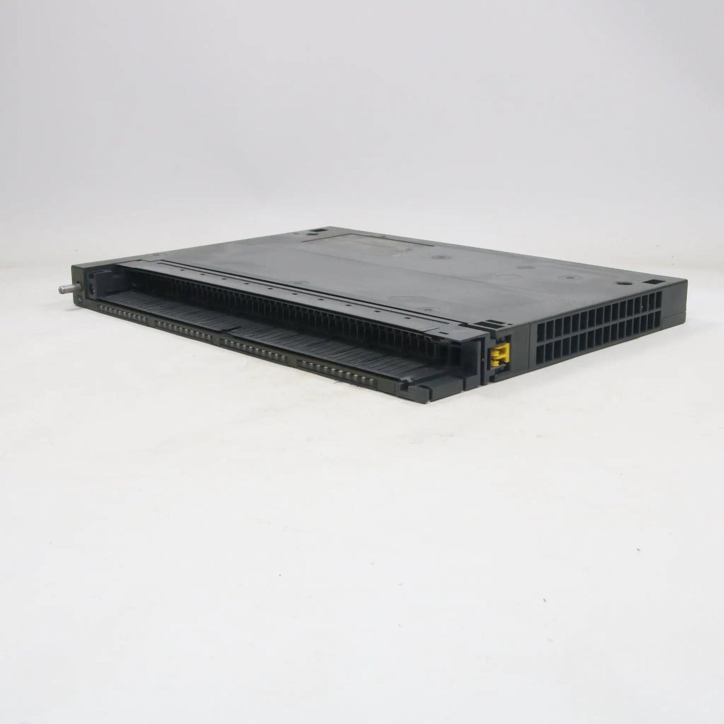 Siemens 6ES7 422-1BL00-0AA0 Digital Output Module