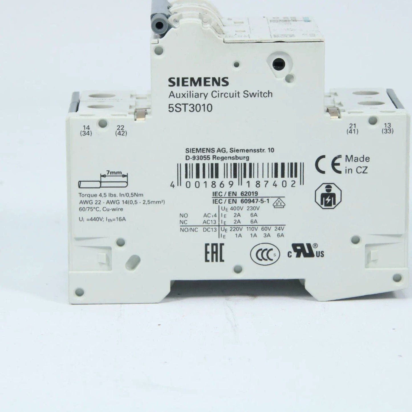 Siemens Miniature circuit breaker 400 V 6kA, 2-pole, C, 6 A, D=70 mm