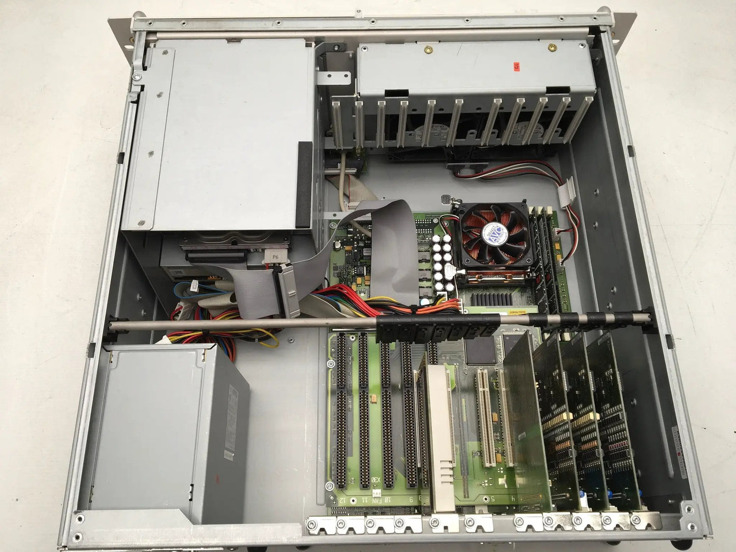 Siemens Simatic Rack PC 840 V2