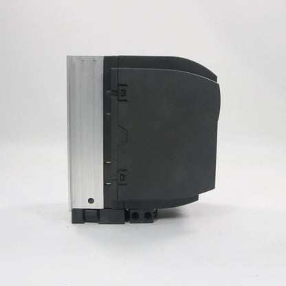 Siemens Sinamics 6SL3210 5BE22 2CV0 Inverter