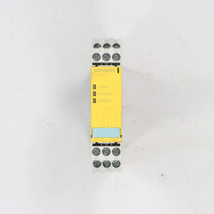 Siemens Sirius 3TK2821 1CB30 Safety Relay