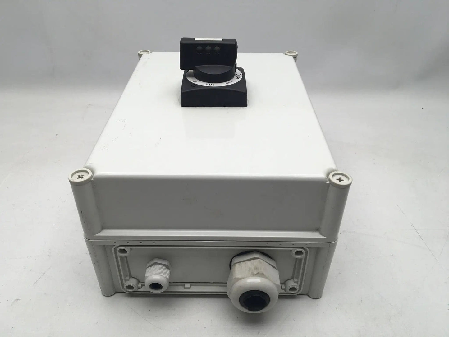 Skandinaviska Solenoid AB/Moeller NZM1Circuit Breaker