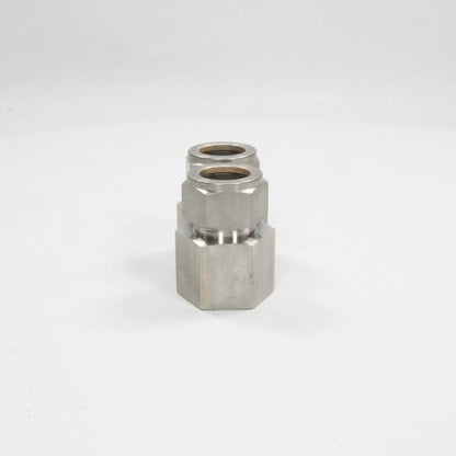 Swagelok SS-1210-7-12 Female Connector x 2